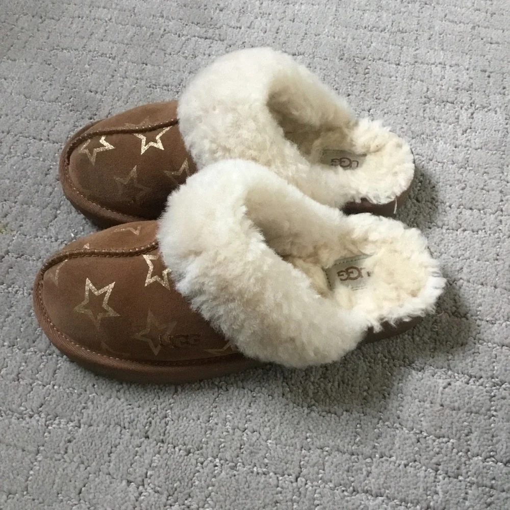 UGG Kids Brown Suede Star Slip-On Slippers with Cream Shearling